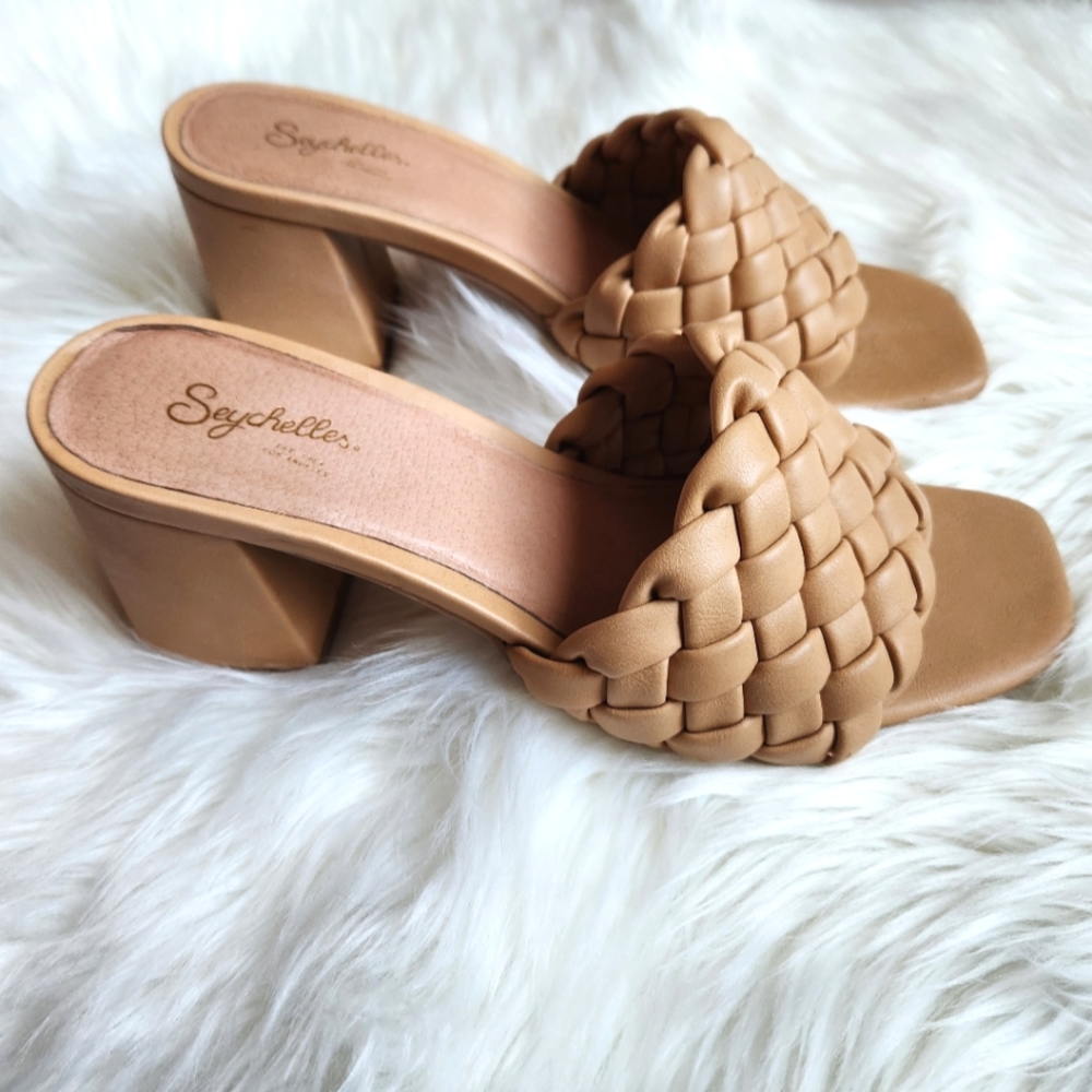 Seychelles Nude Connoisseur Block Heels Size 10